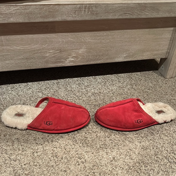 Ugg red suede scuff slip on warm sheepskin slip on shoes sz 10 - Picture 2 of 6